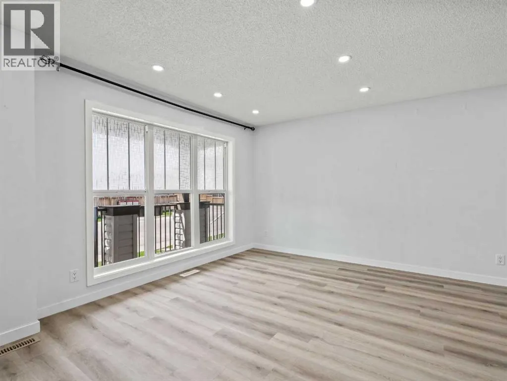1322 New Brighton Park SE