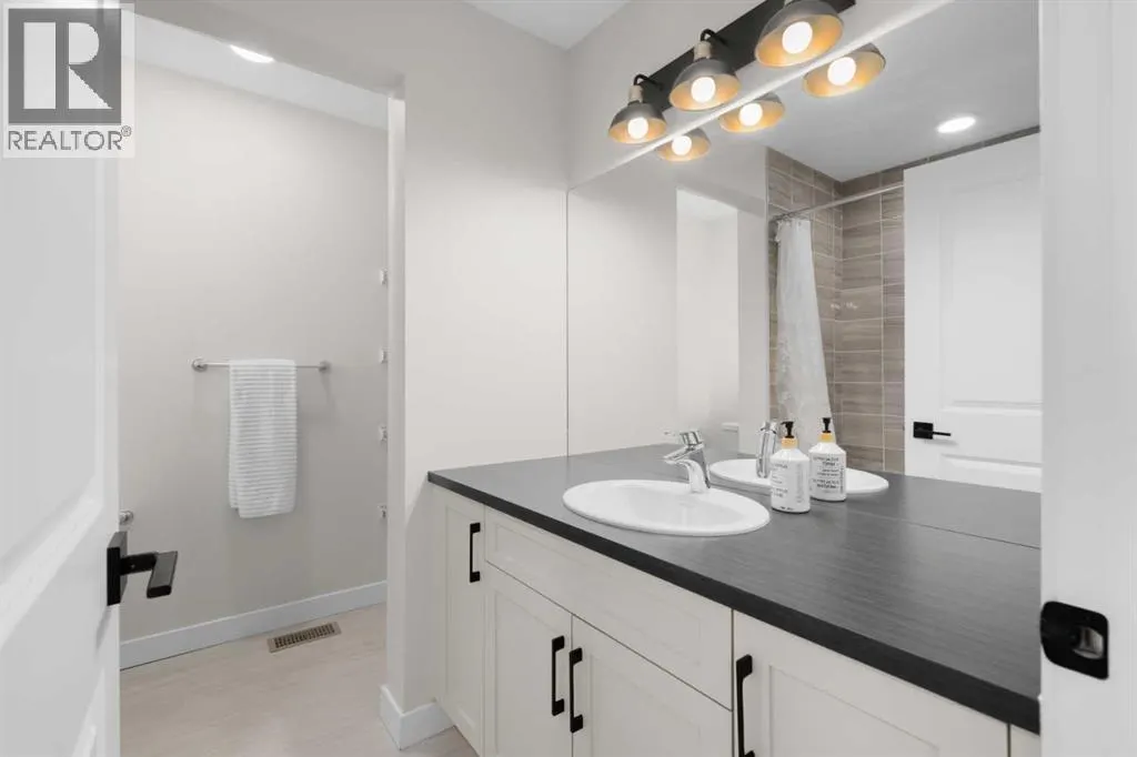 41 Lavender Passage SE