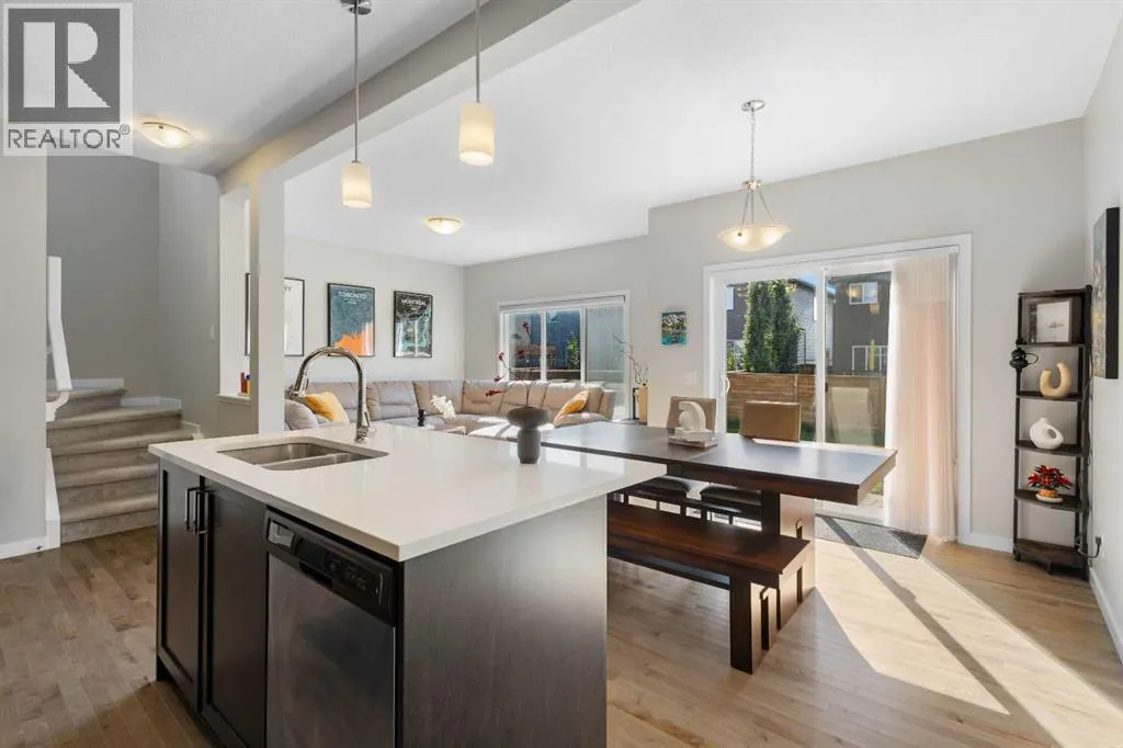 33 Walcrest Way SE