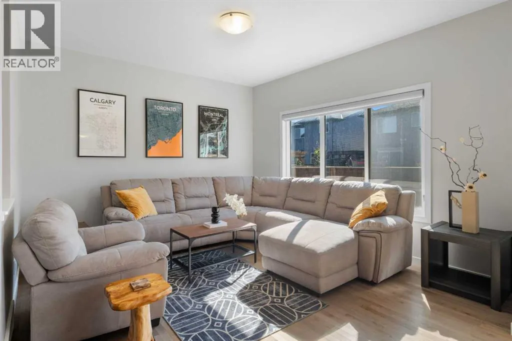 33 Walcrest Way SE