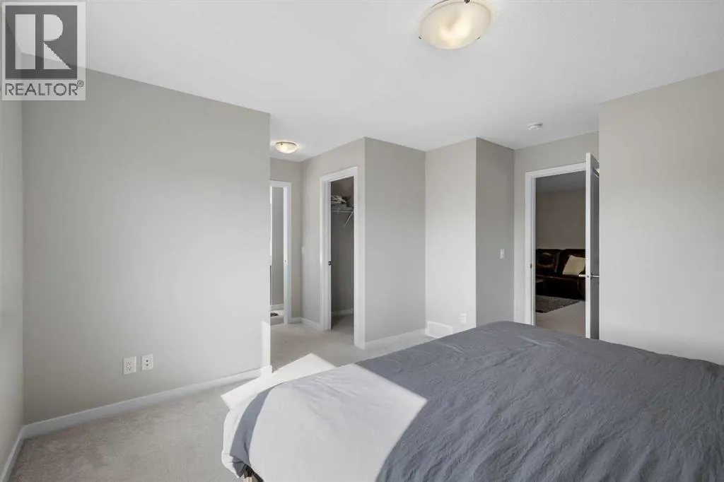 33 Walcrest Way SE