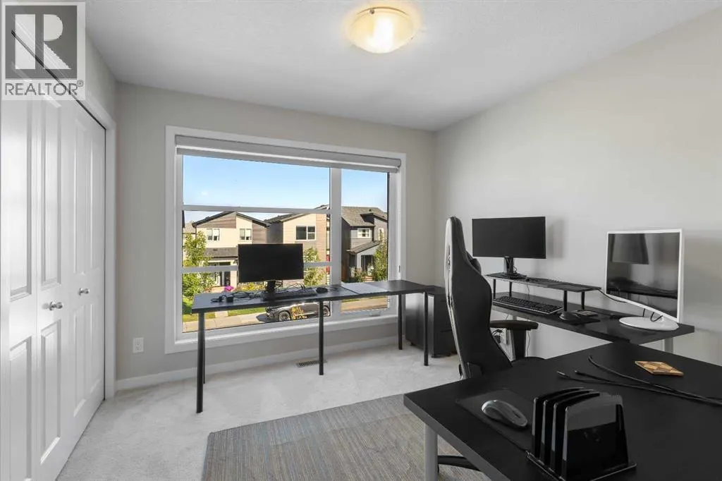 33 Walcrest Way SE