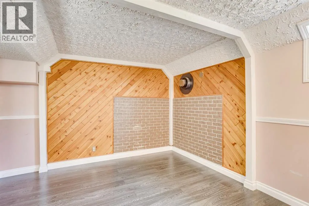 169 Silin Forest Road