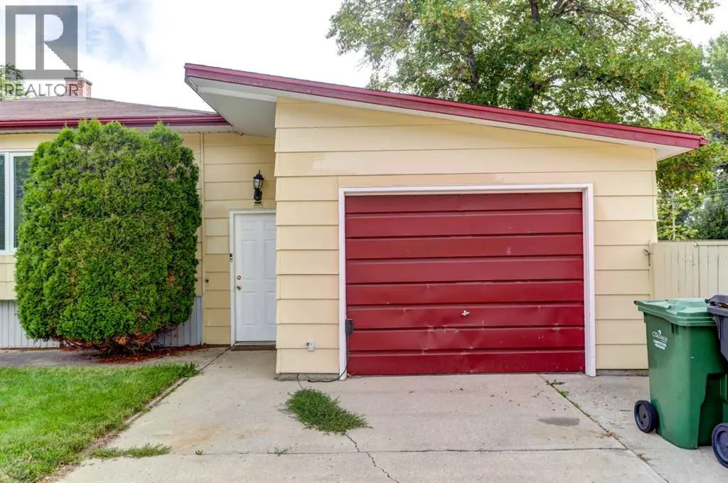 1711 23 Avenue