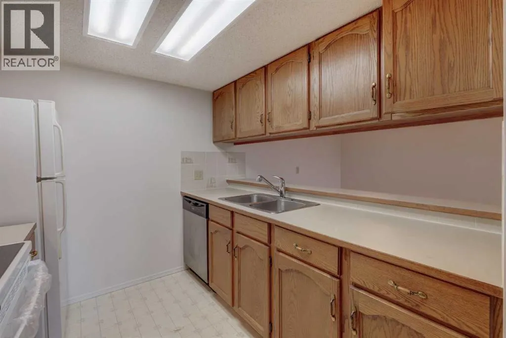 403, 2011 University Drive NW