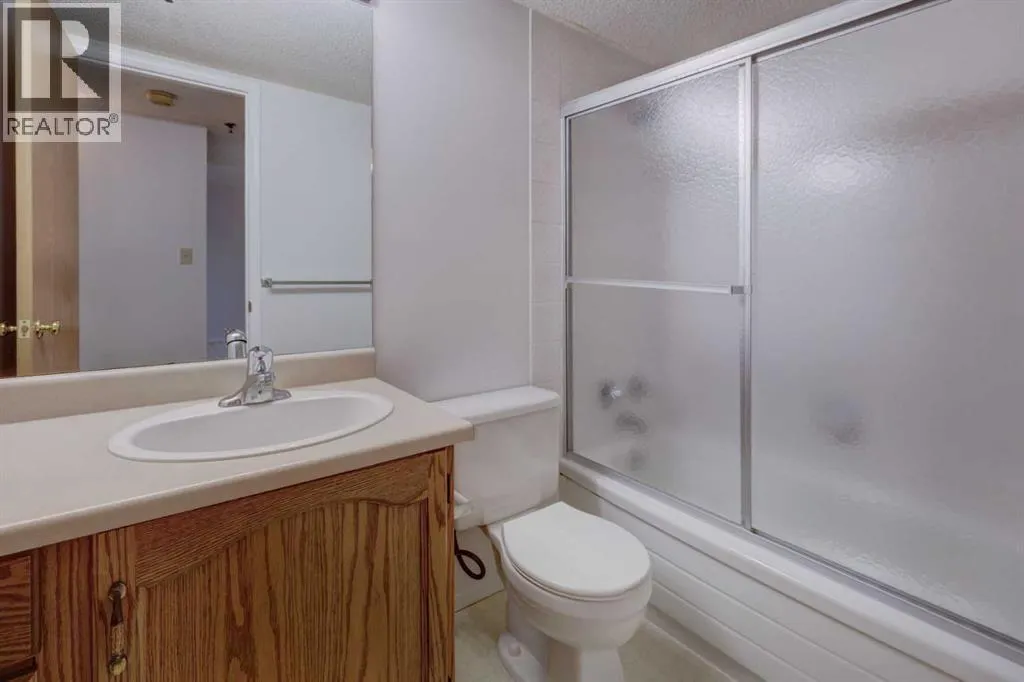 403, 2011 University Drive NW