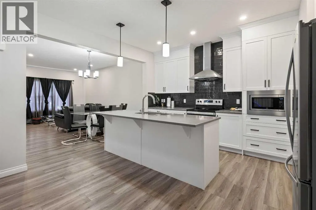 33 Homestead Crescent NE