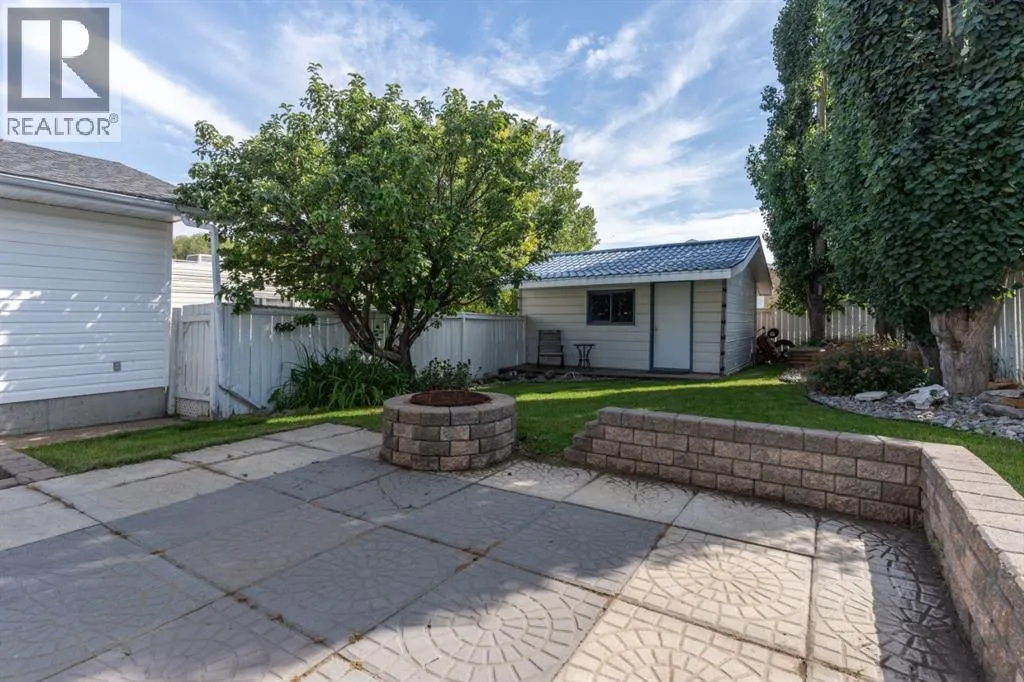 5905 54 Avenue