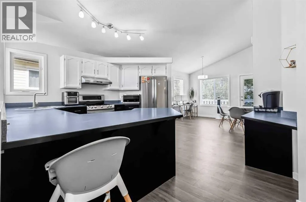 295 Coventry Road NE