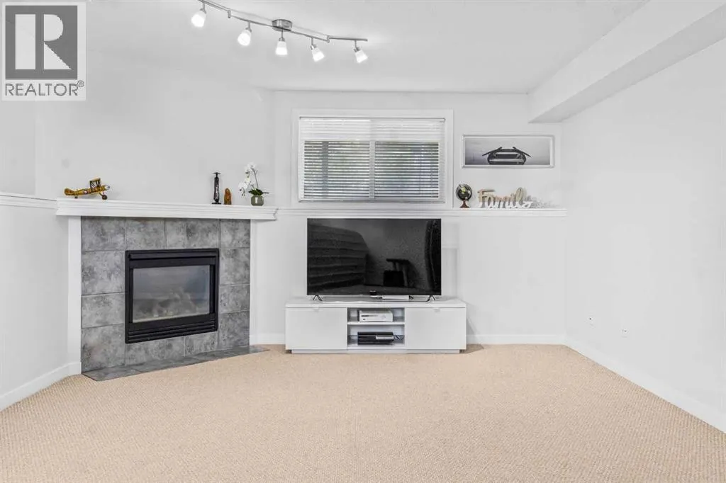 295 Coventry Road NE