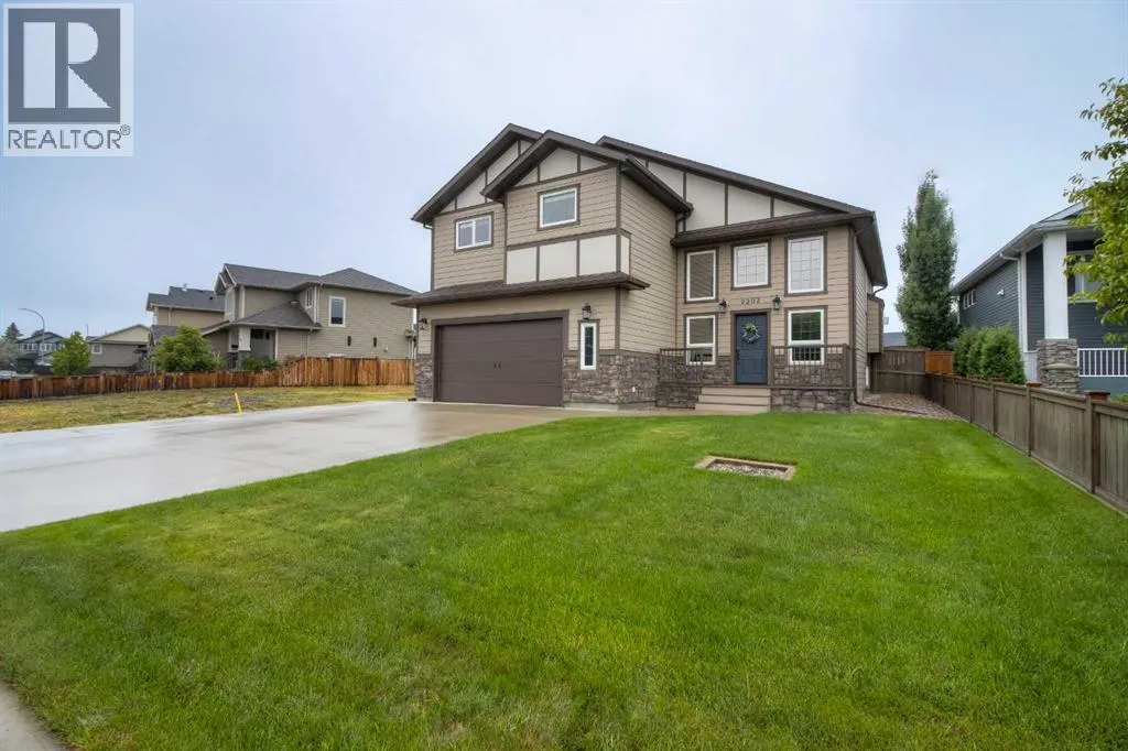 2202 Cedar Crescent