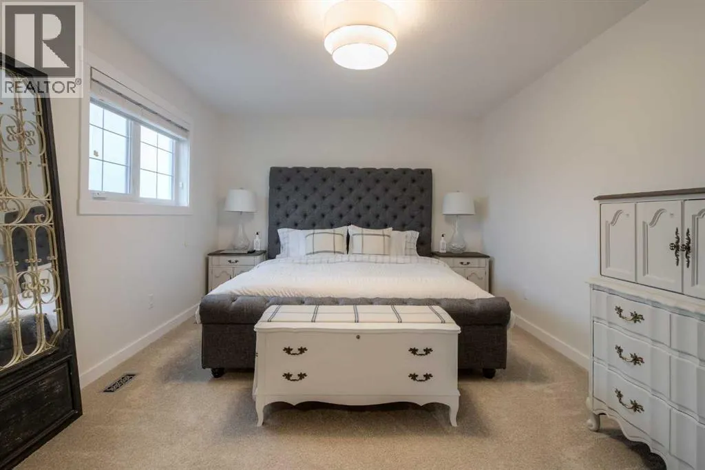 2202 Cedar Crescent