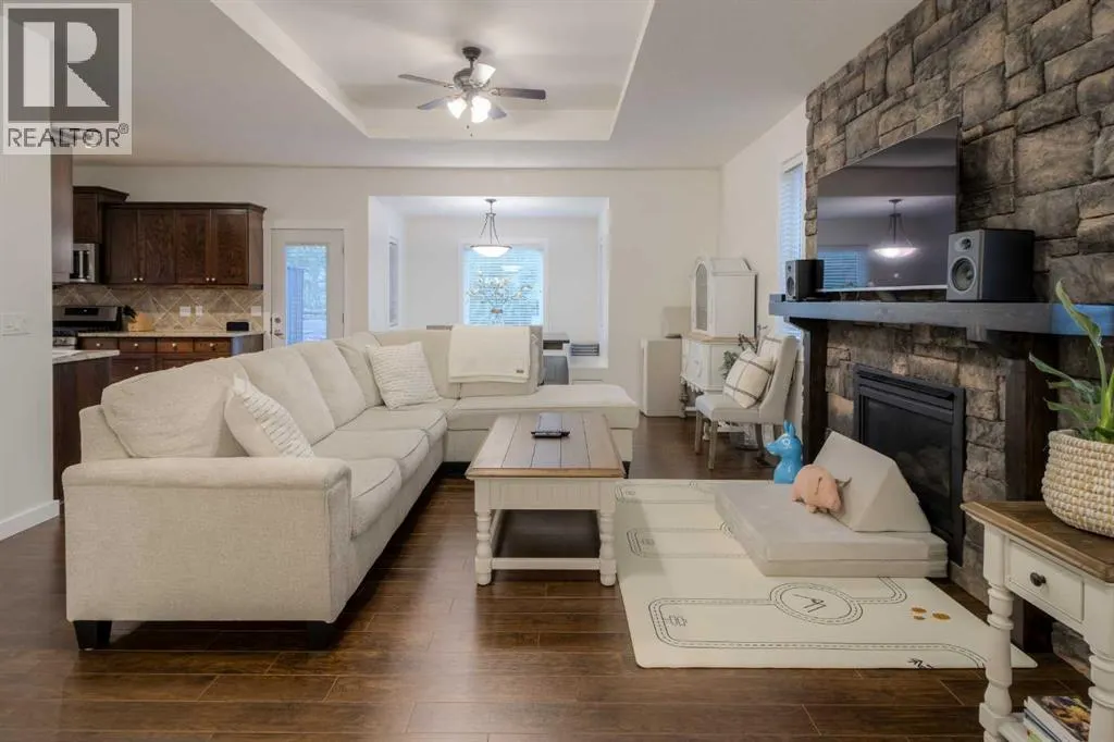 2202 Cedar Crescent