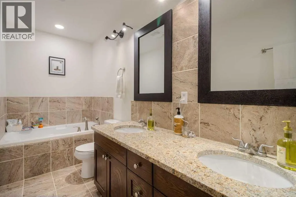 2202 Cedar Crescent