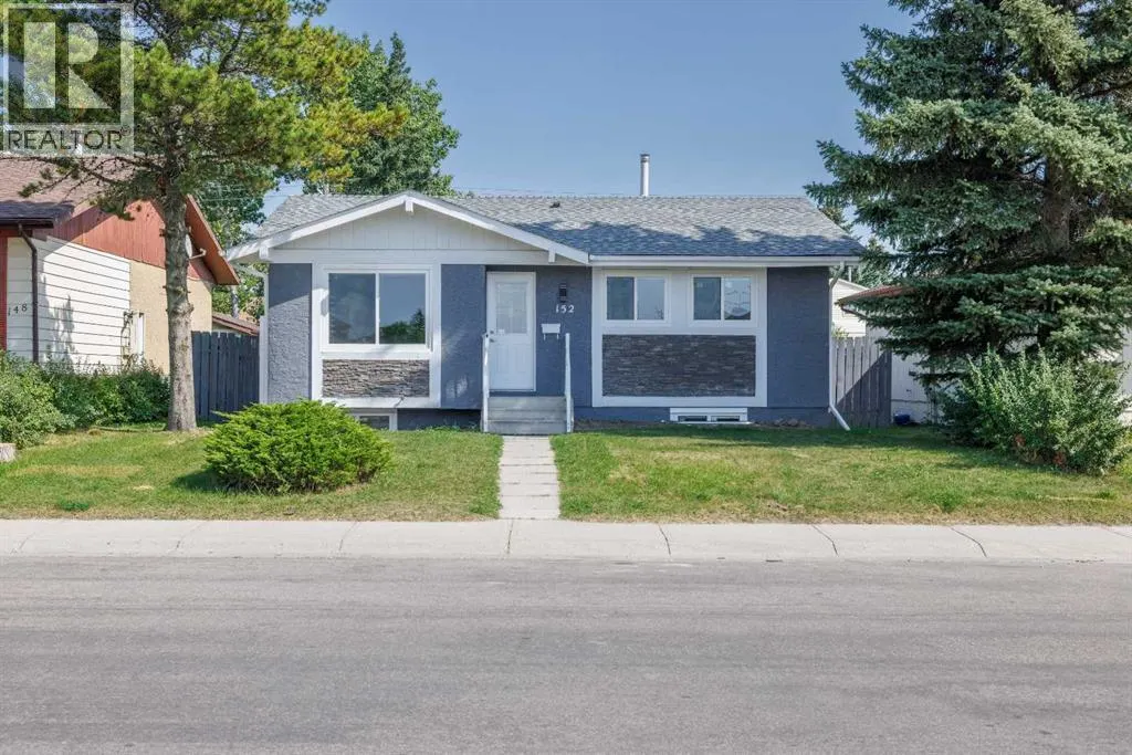 152 Falconridge Crescent NE