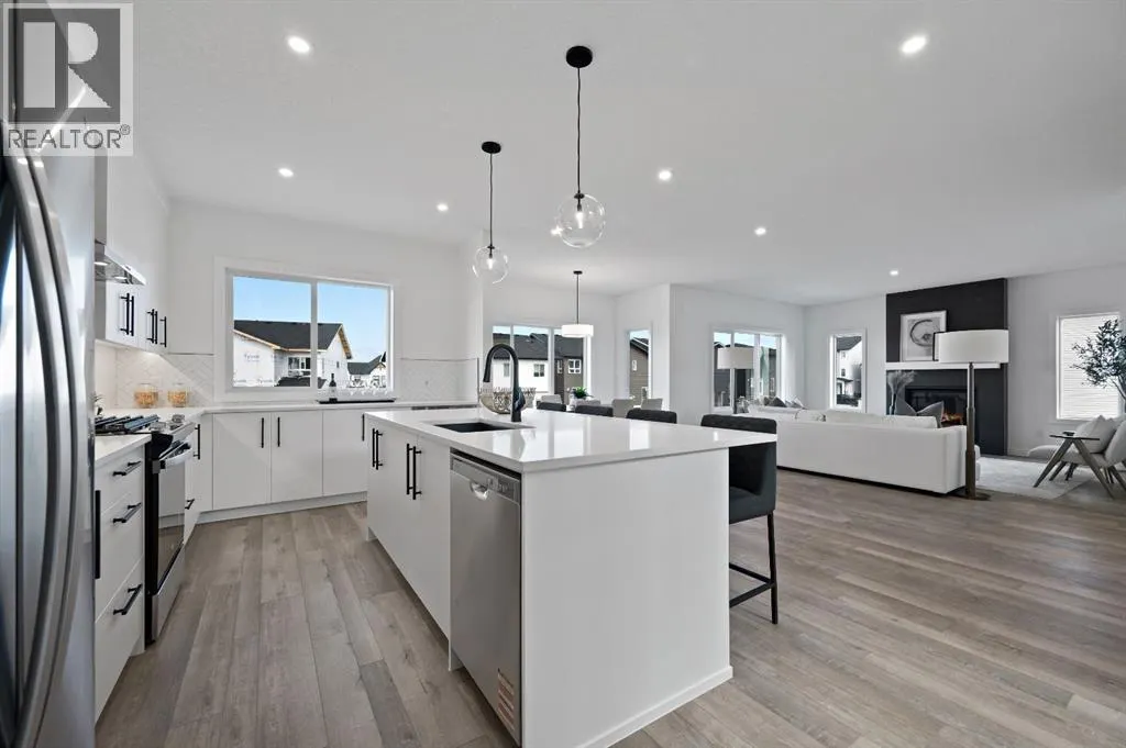 371 Carringvue Grove NW