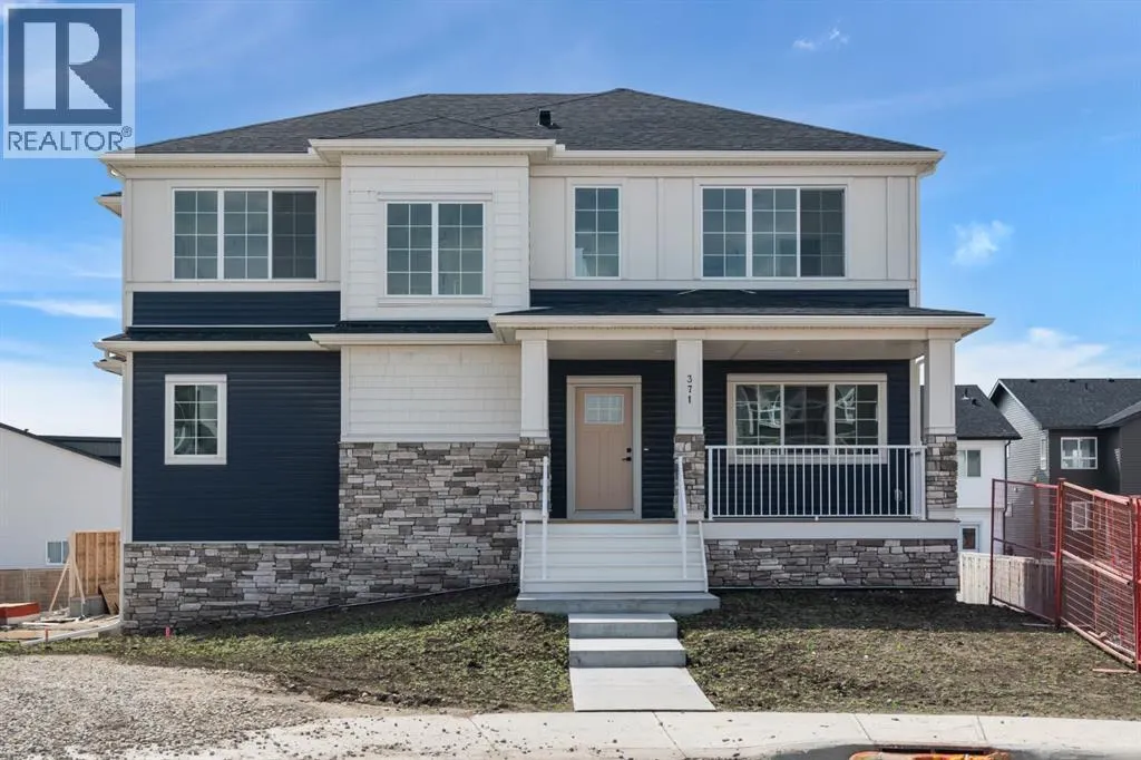 371 Carringvue Grove NW