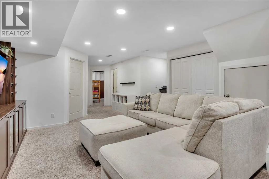 216 Cramond Green SE