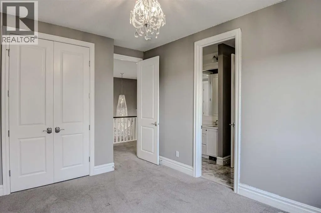 161 Glyde Park