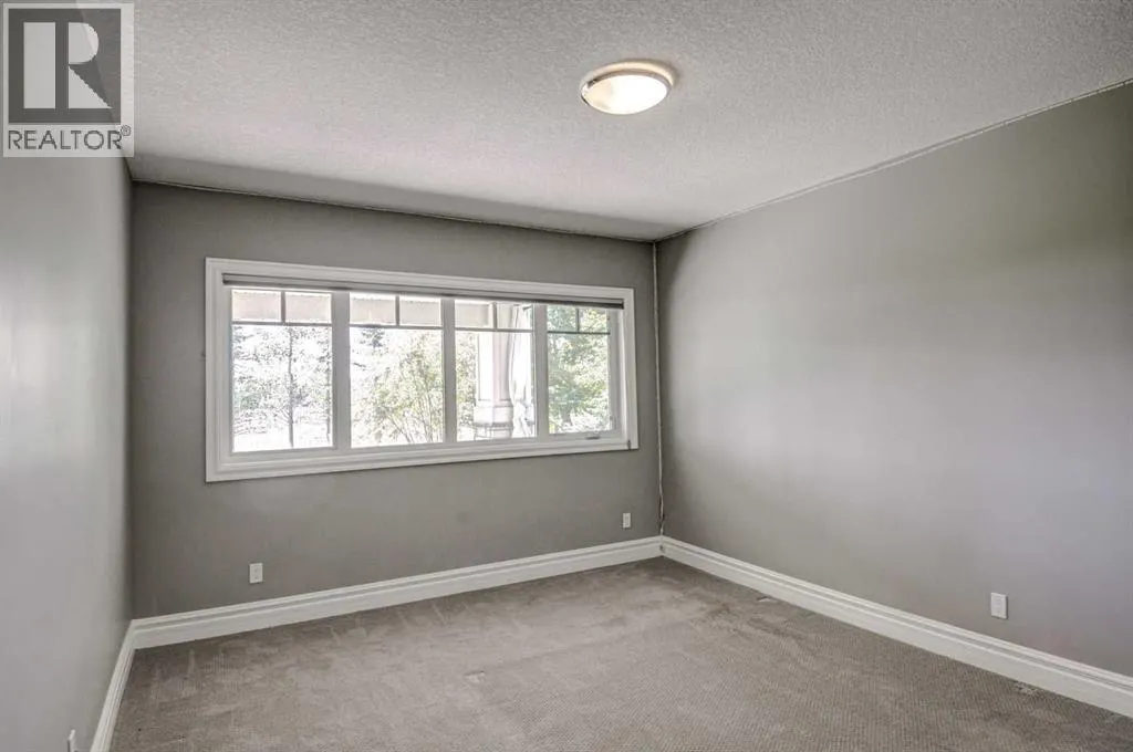 161 Glyde Park