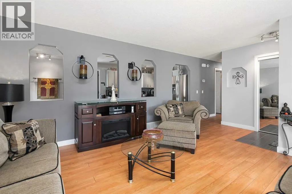 156 Rundlehill Drive NE