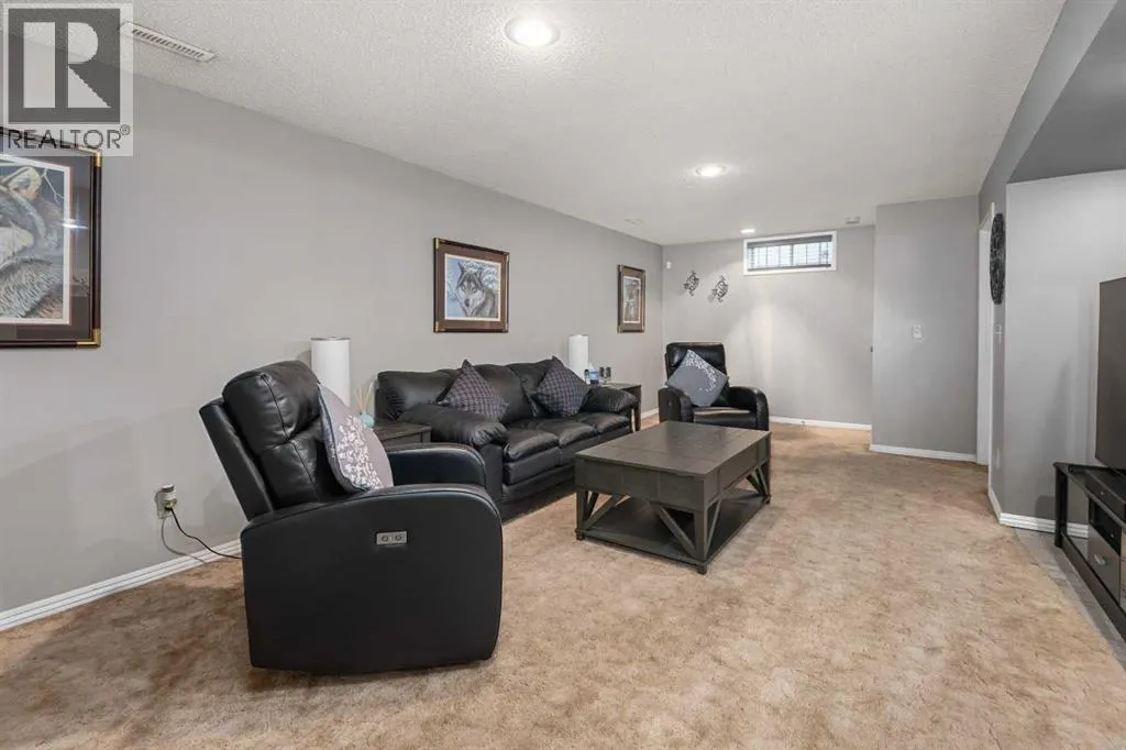 156 Rundlehill Drive NE