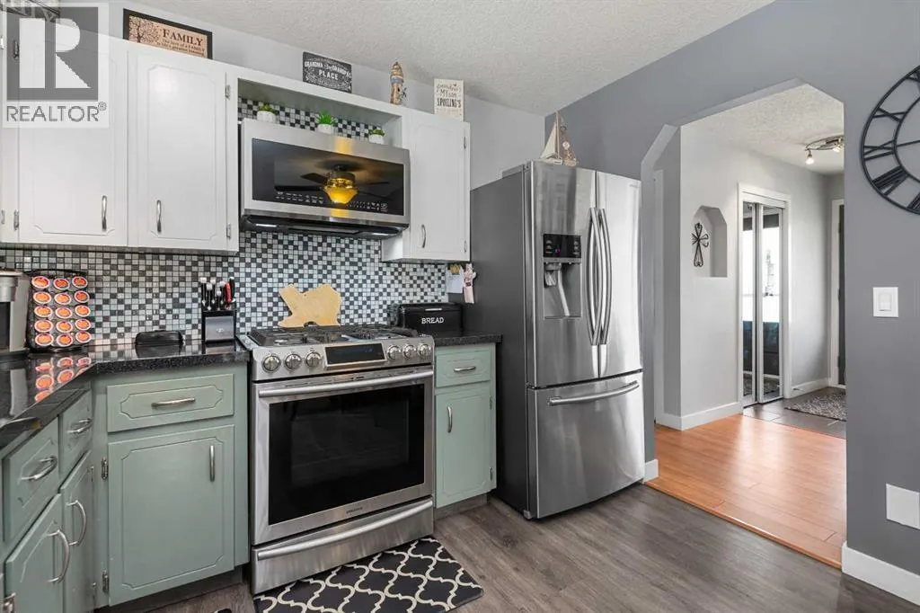 156 Rundlehill Drive NE