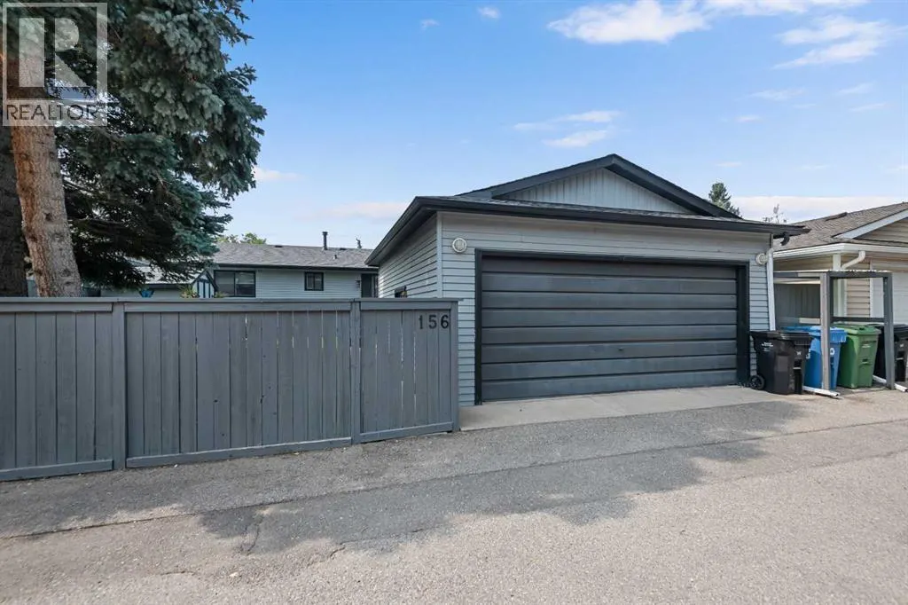 156 Rundlehill Drive NE