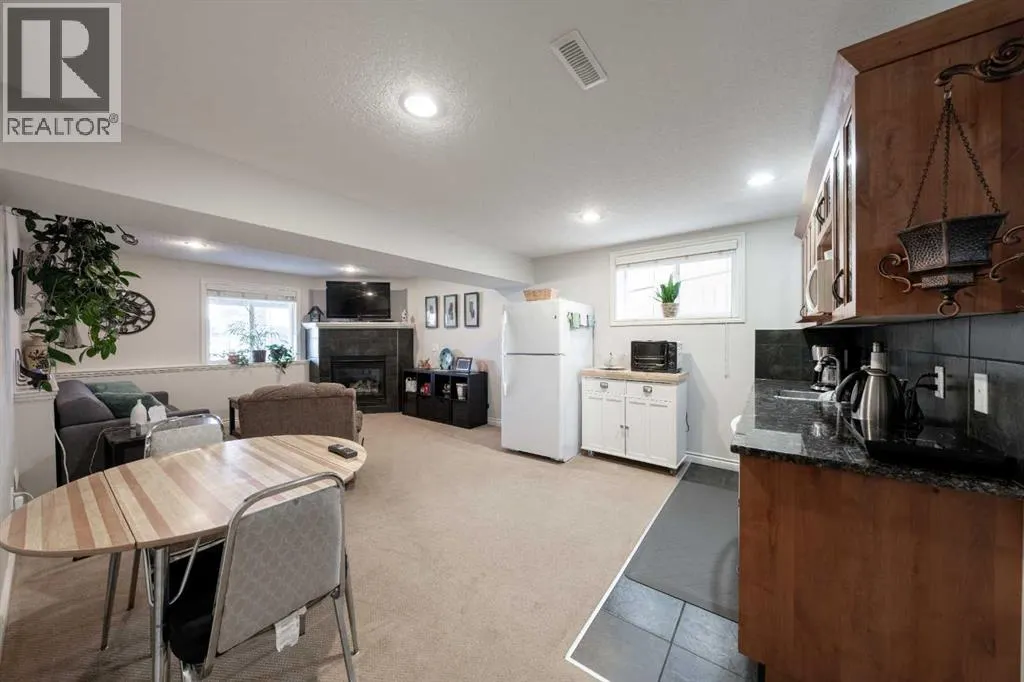 178 Prairie Springs Crescent SW