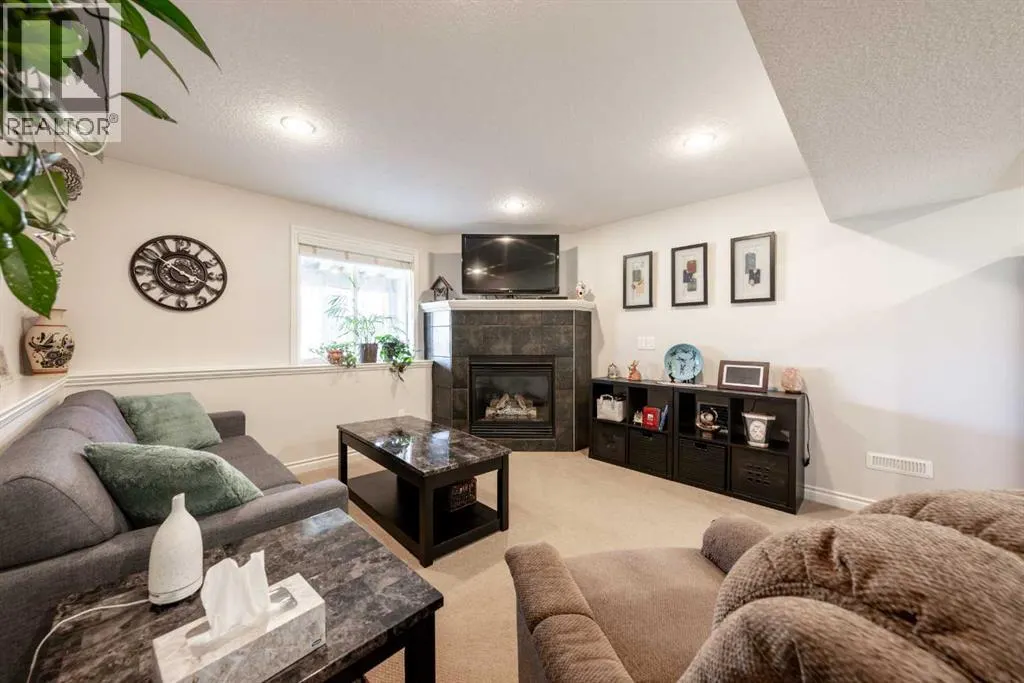 178 Prairie Springs Crescent SW