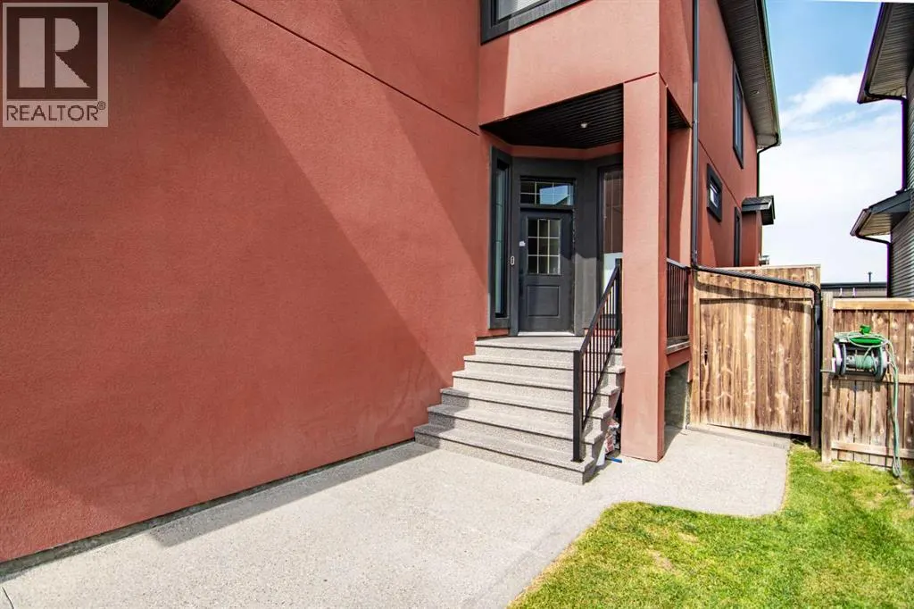 118 Turner Crescent