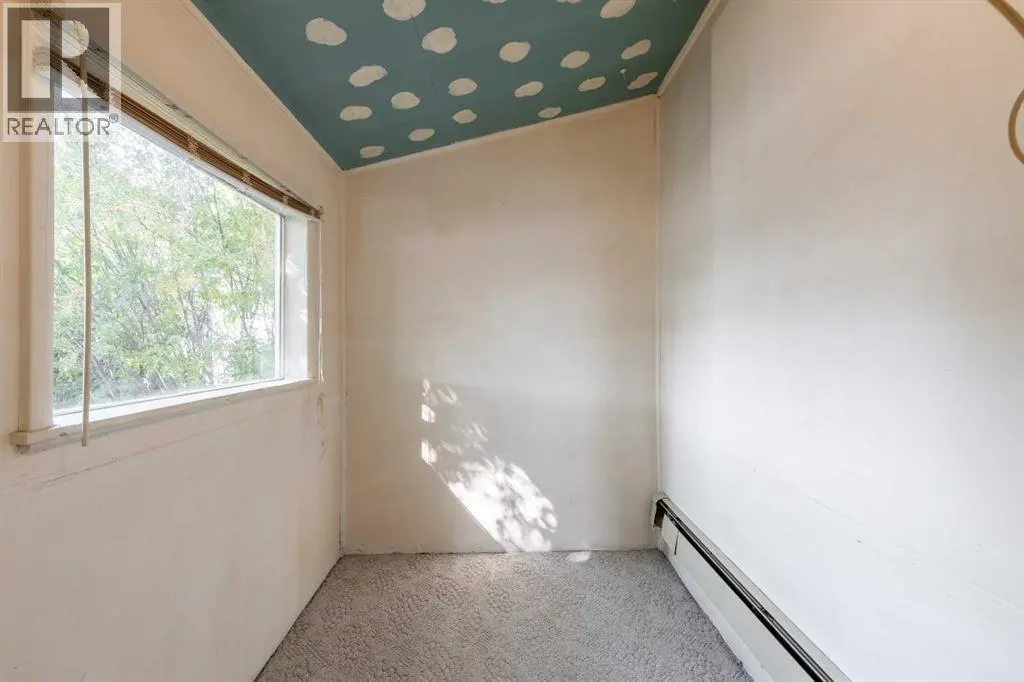 121 22 Street