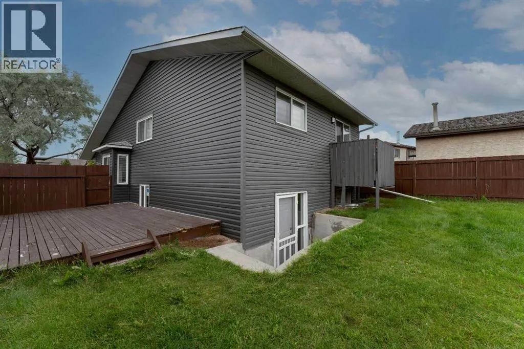 36 Whitehaven Road NE