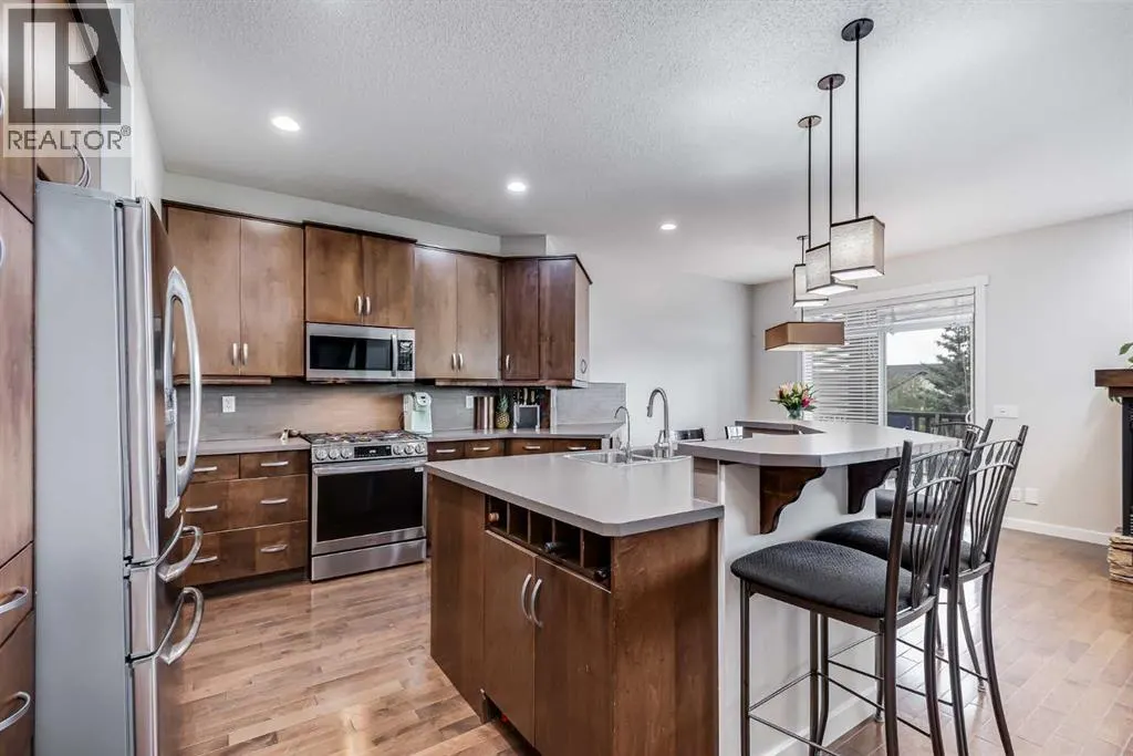 676 Coopers Drive SW