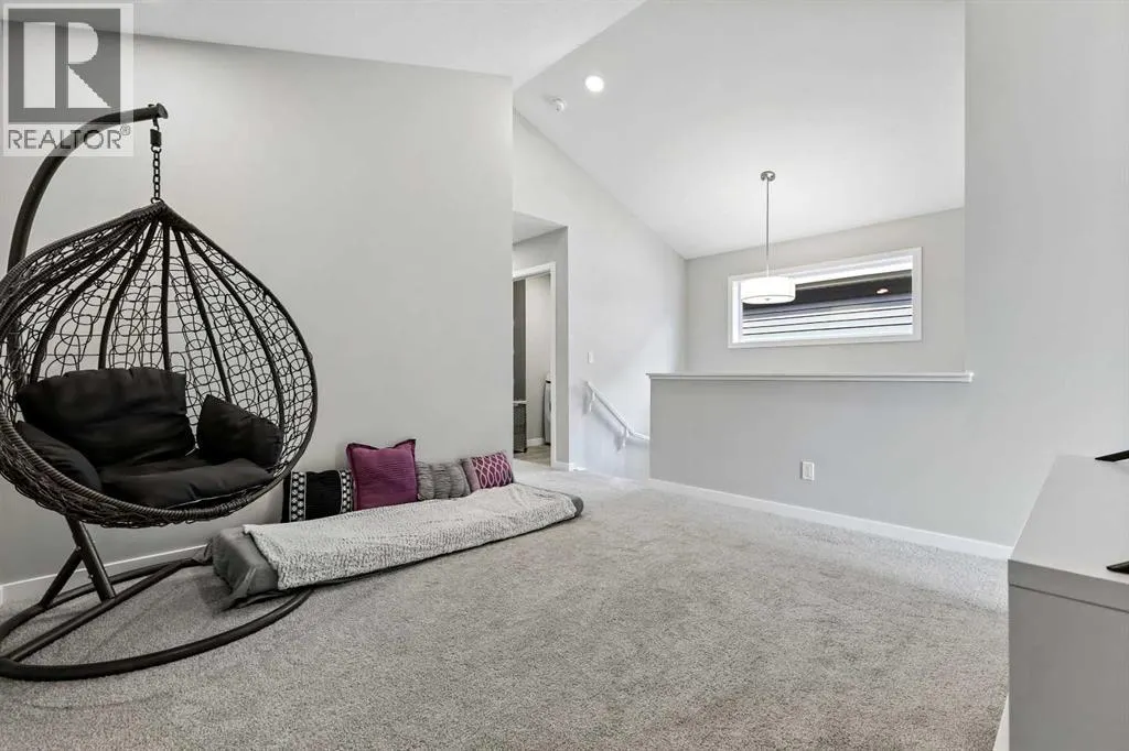 47 Finch Gardens SE