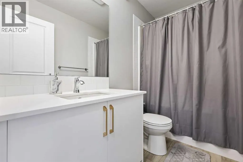47 Finch Gardens SE