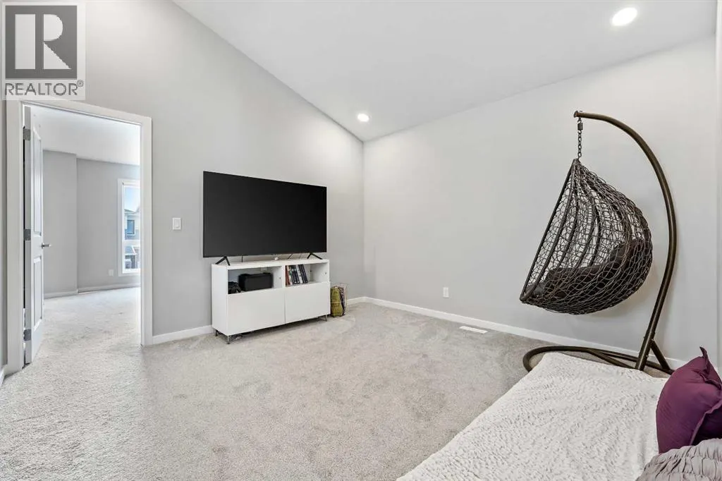 47 Finch Gardens SE