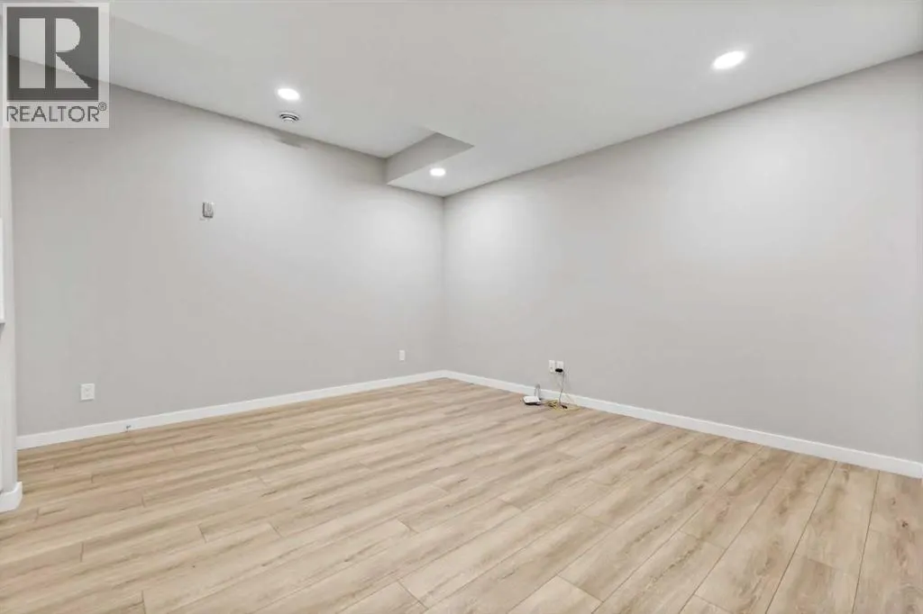 47 Finch Gardens SE