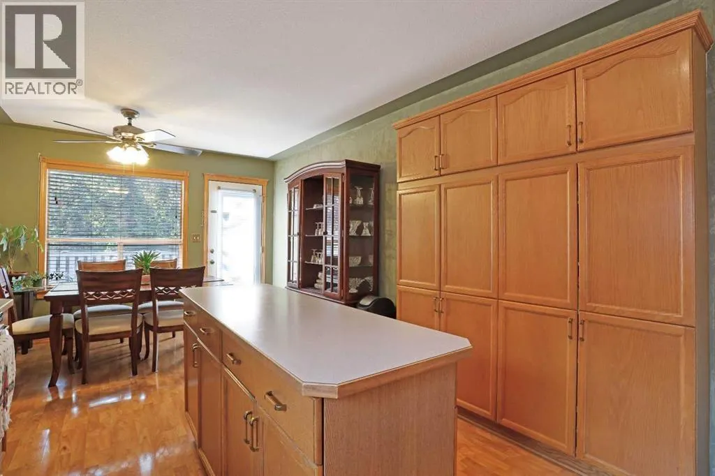 31 Upland Road W