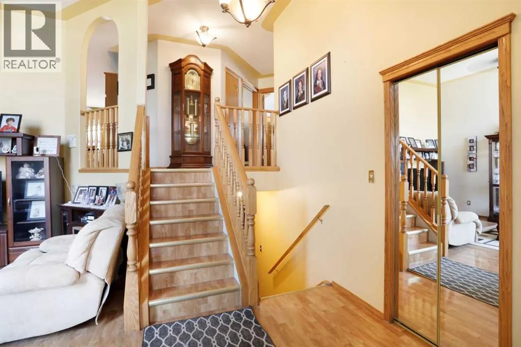 31 Upland Road W