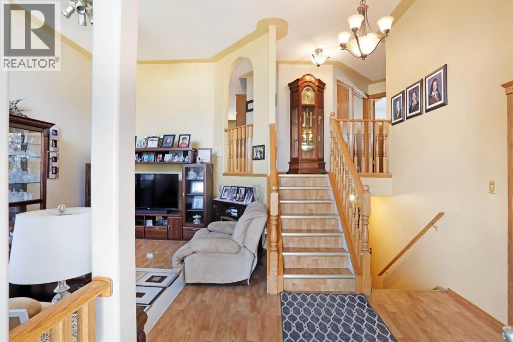 31 Upland Road W