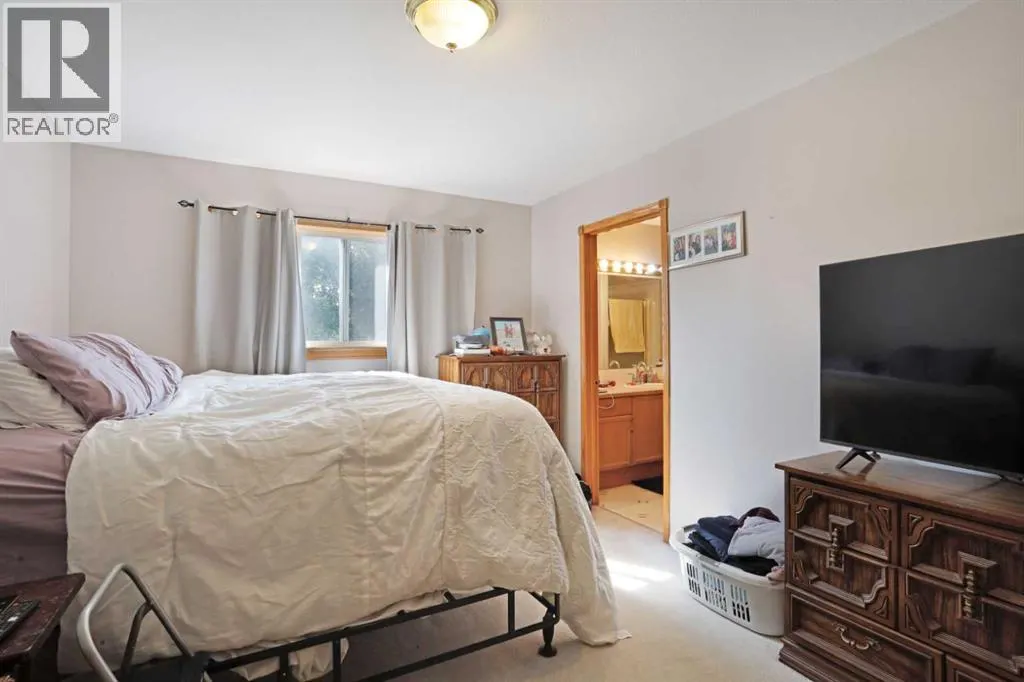 31 Upland Road W