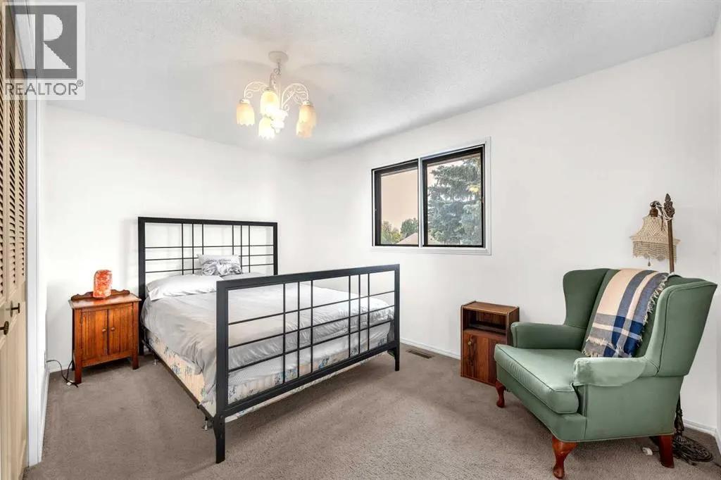 31 Scenic Green NW