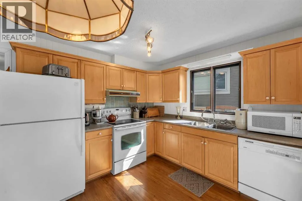 31 Scenic Green NW