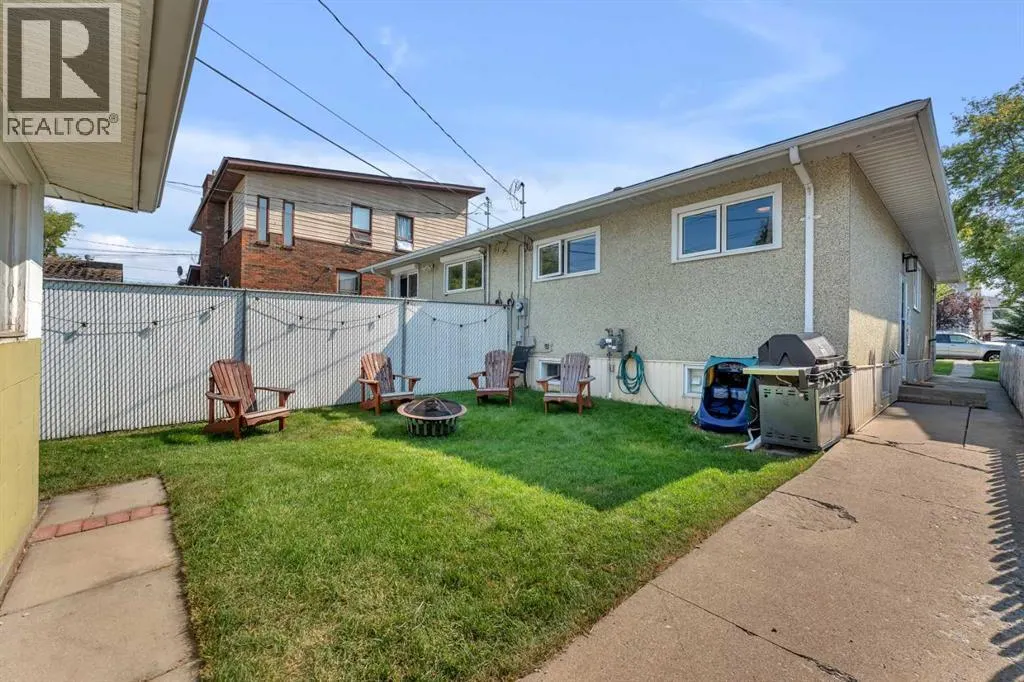 120A 27 Avenue NE