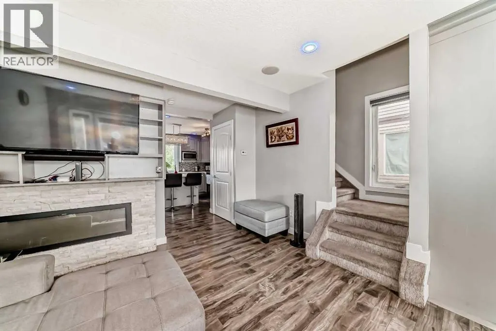 42 Taraglen Road NE