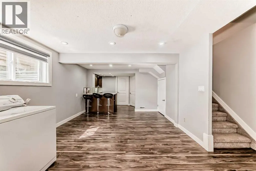 42 Taraglen Road NE