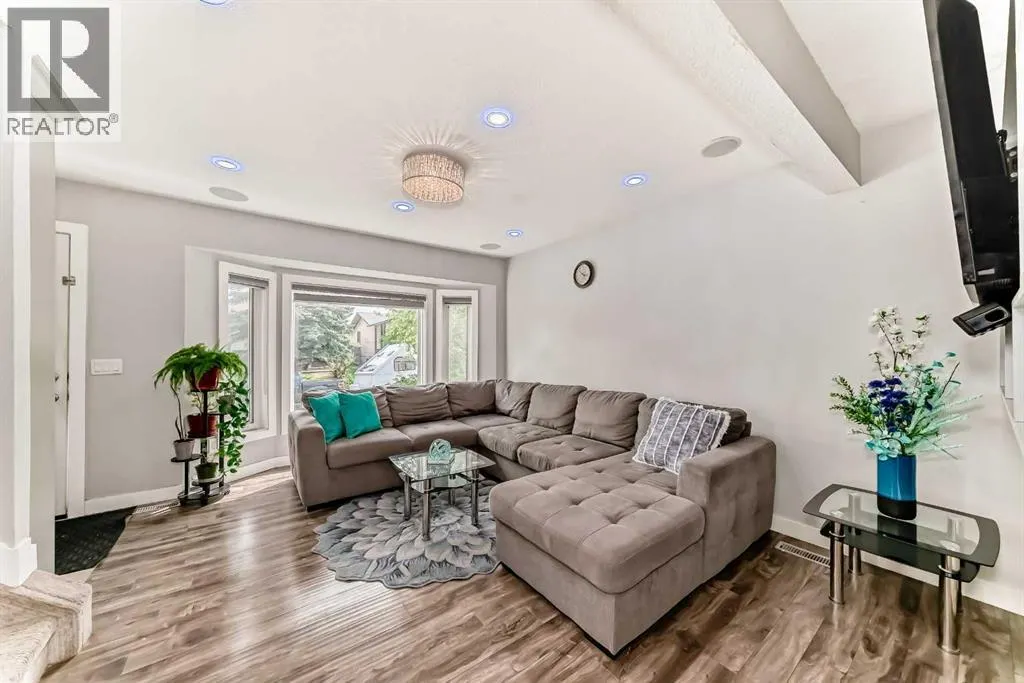 42 Taraglen Road NE