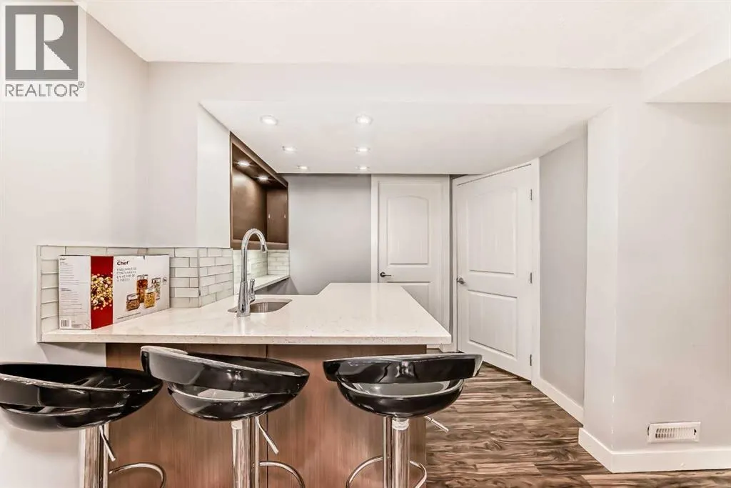 42 Taraglen Road NE