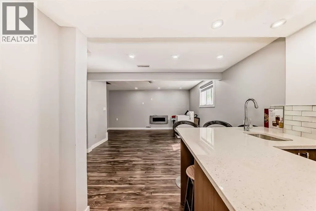 42 Taraglen Road NE